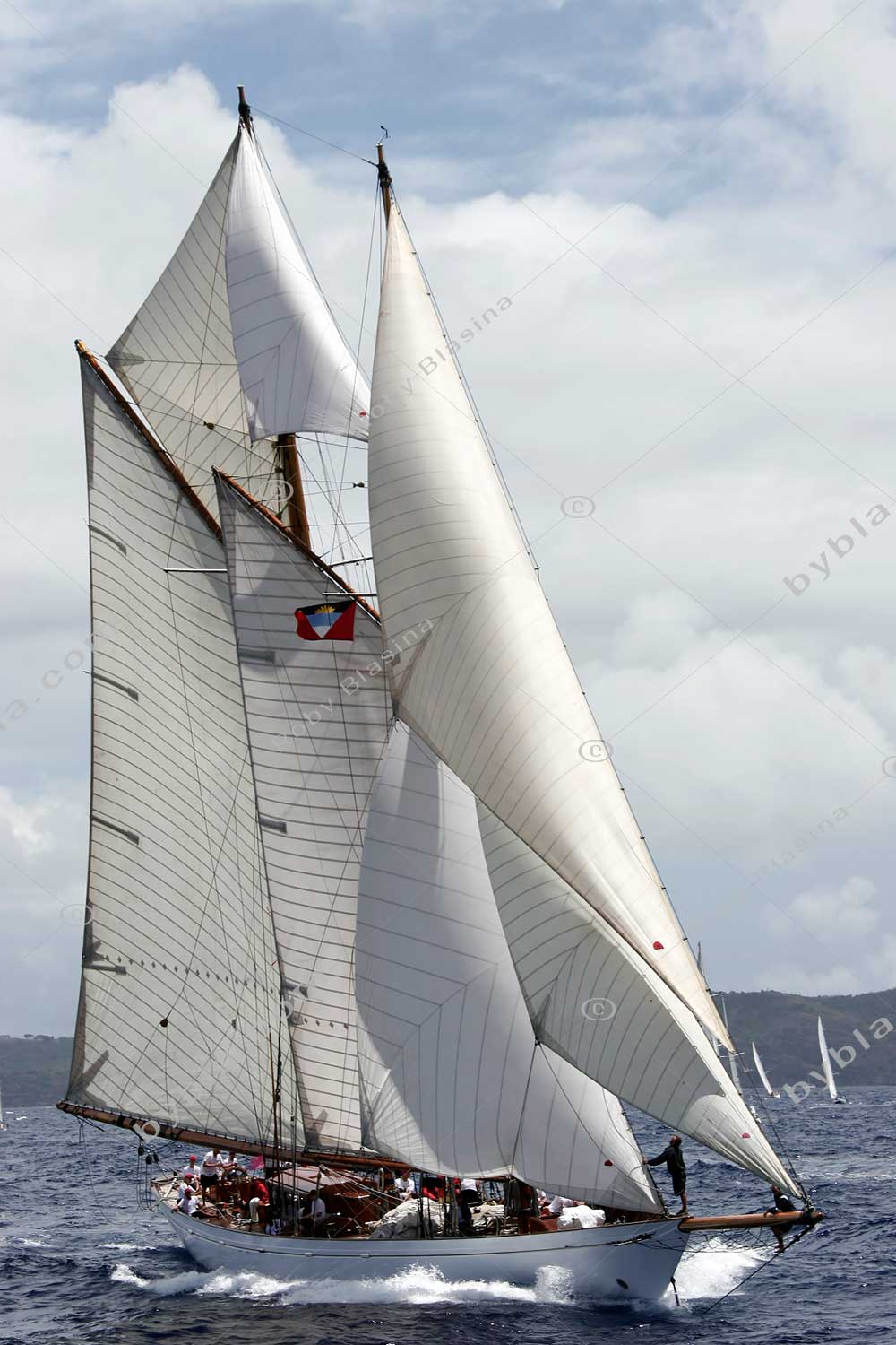 ALTAIR - Antigua Classic Yacht 2006