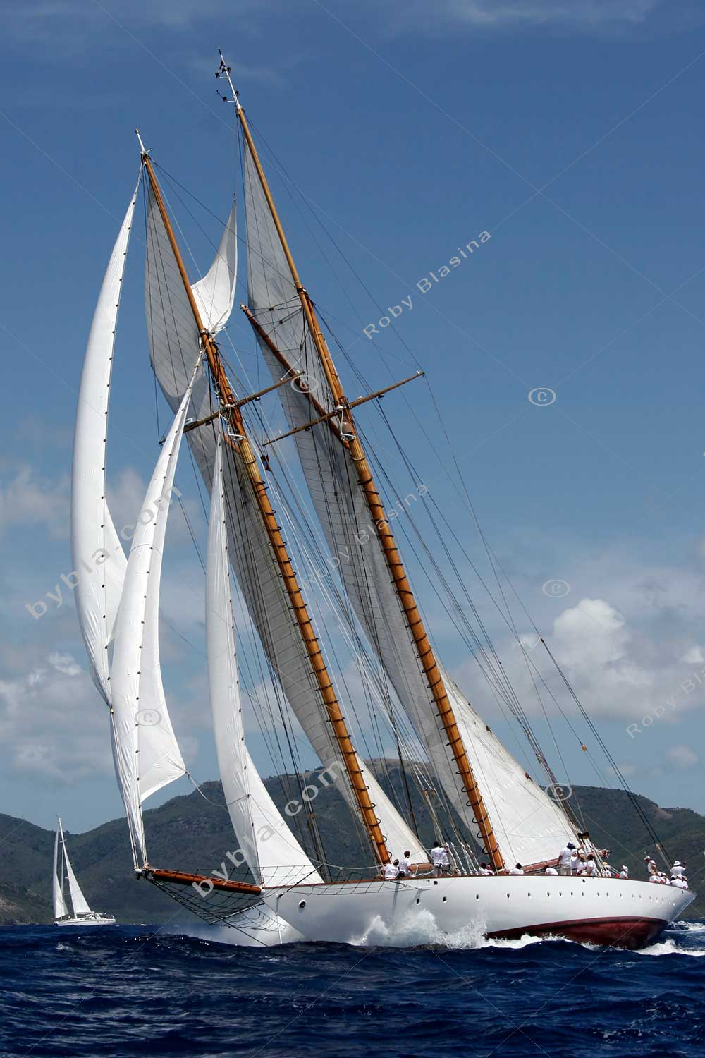 ELEONORA - Antigua Classic Yacht 2006