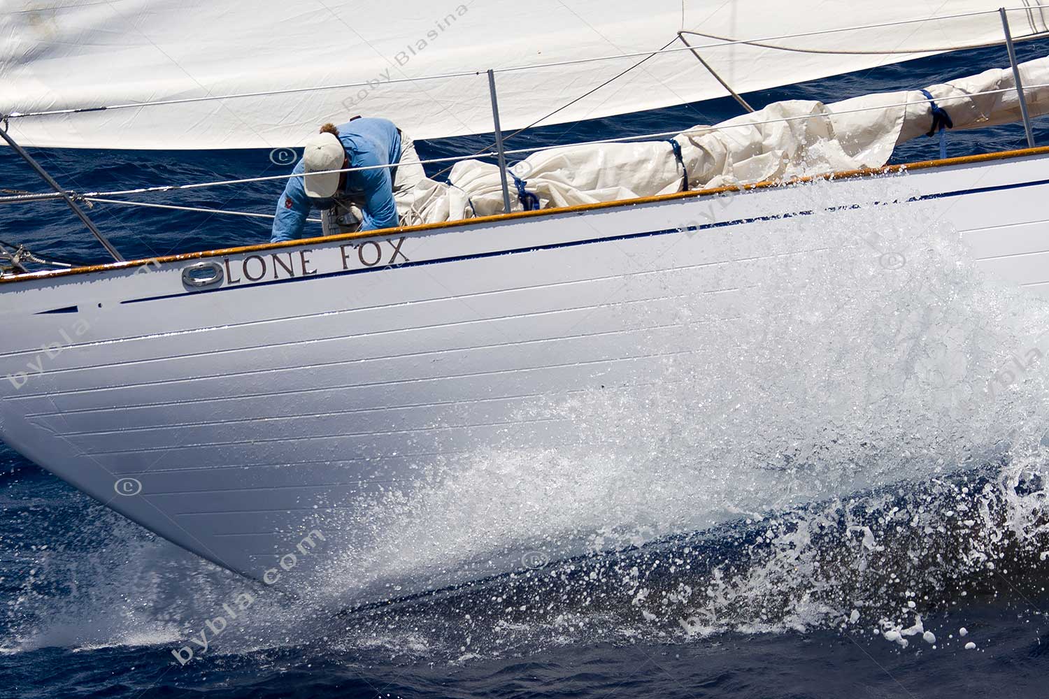 LONE FOX - Antigua Classic Yacht 2006